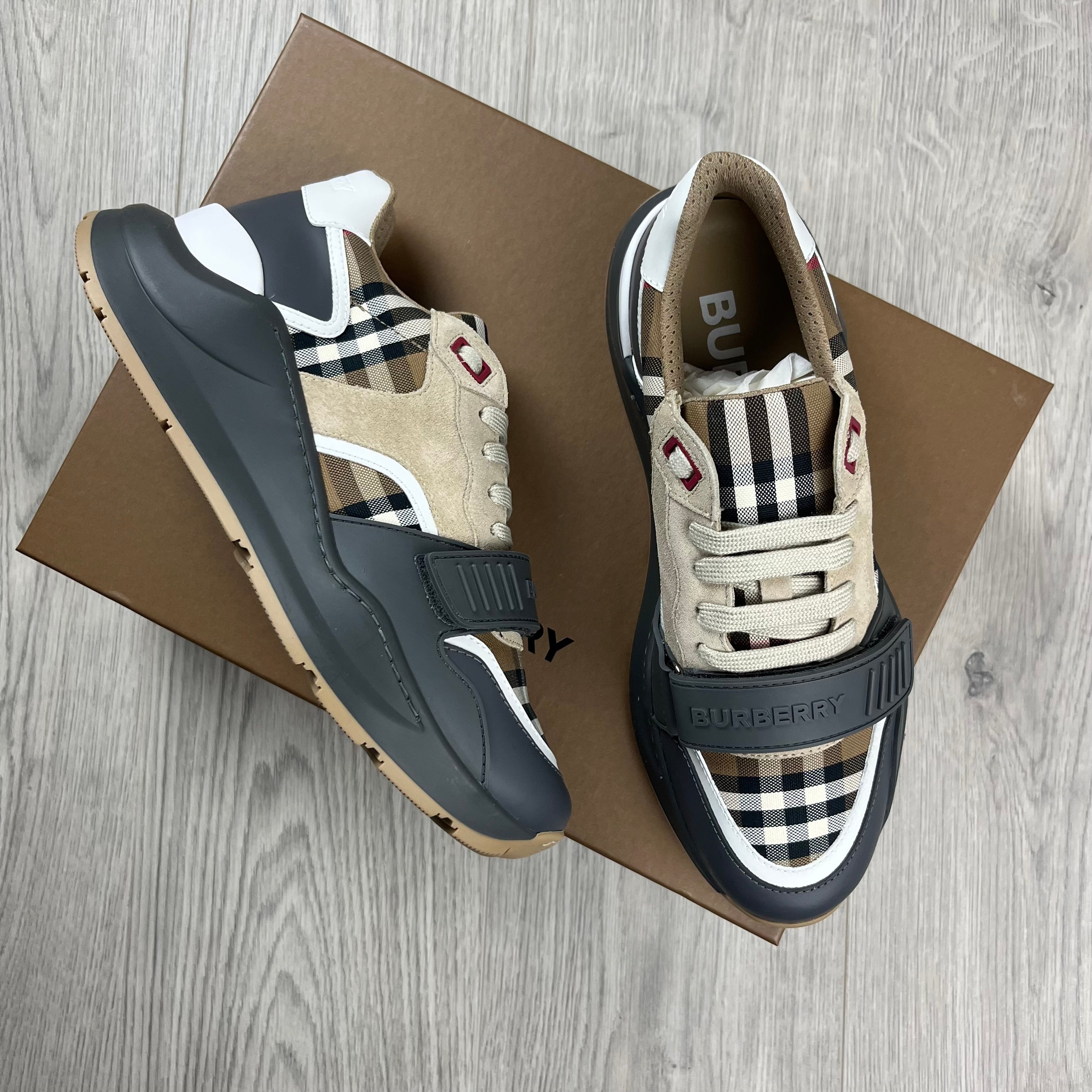 Burberry Ramsey Sneaker - Taupe