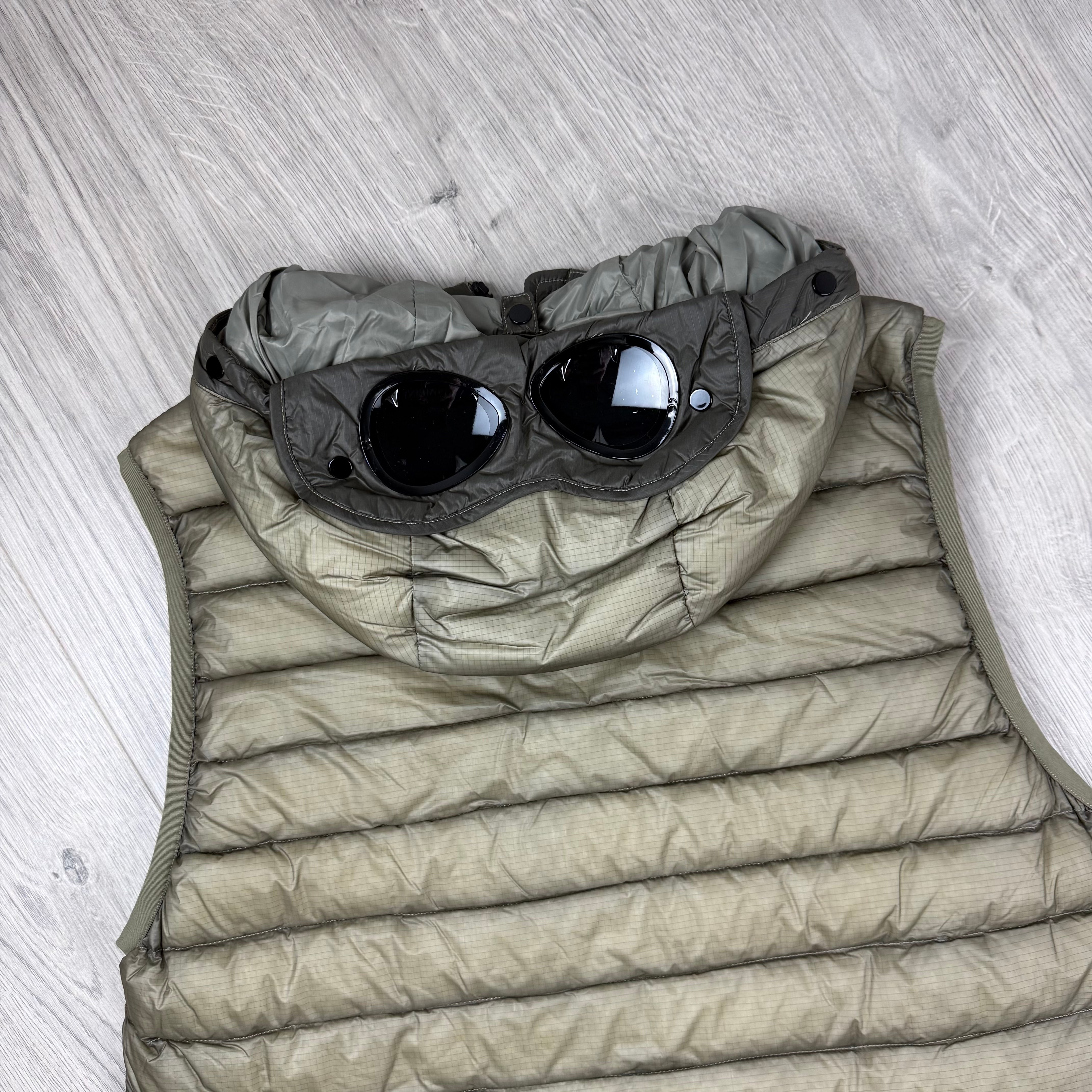 CP Company D.D. Shell Gilet - Fallen Rock