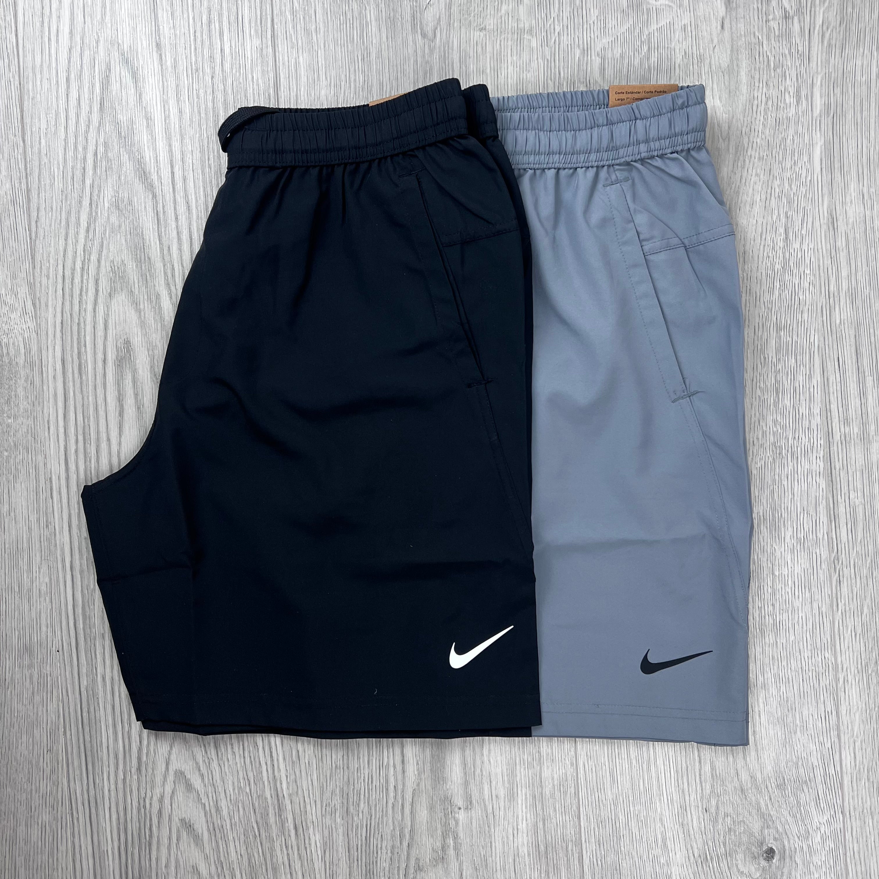 Nike 'Challenger' Pocket Short Set - Black/Smoke Grey