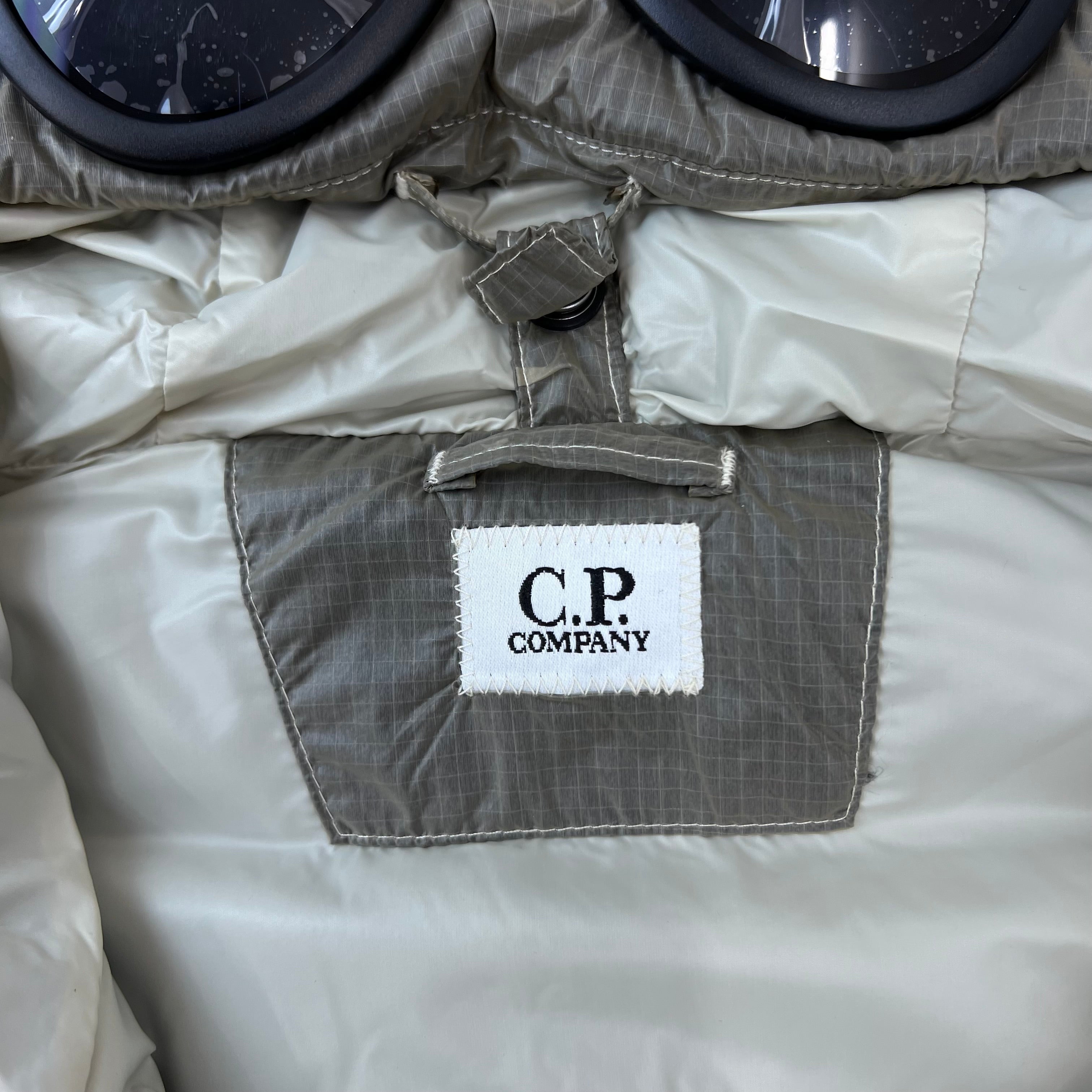 CP Company D.D. Shell Gilet - Silver Birch