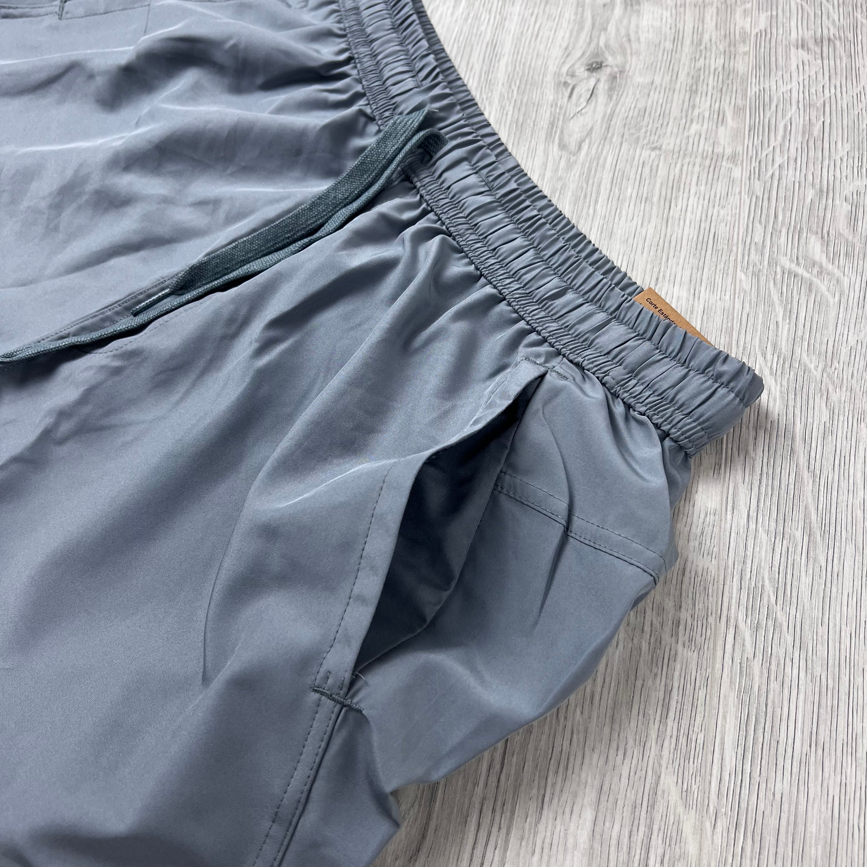 Nike 'Challenger' Pocket Shorts - Smoke Grey