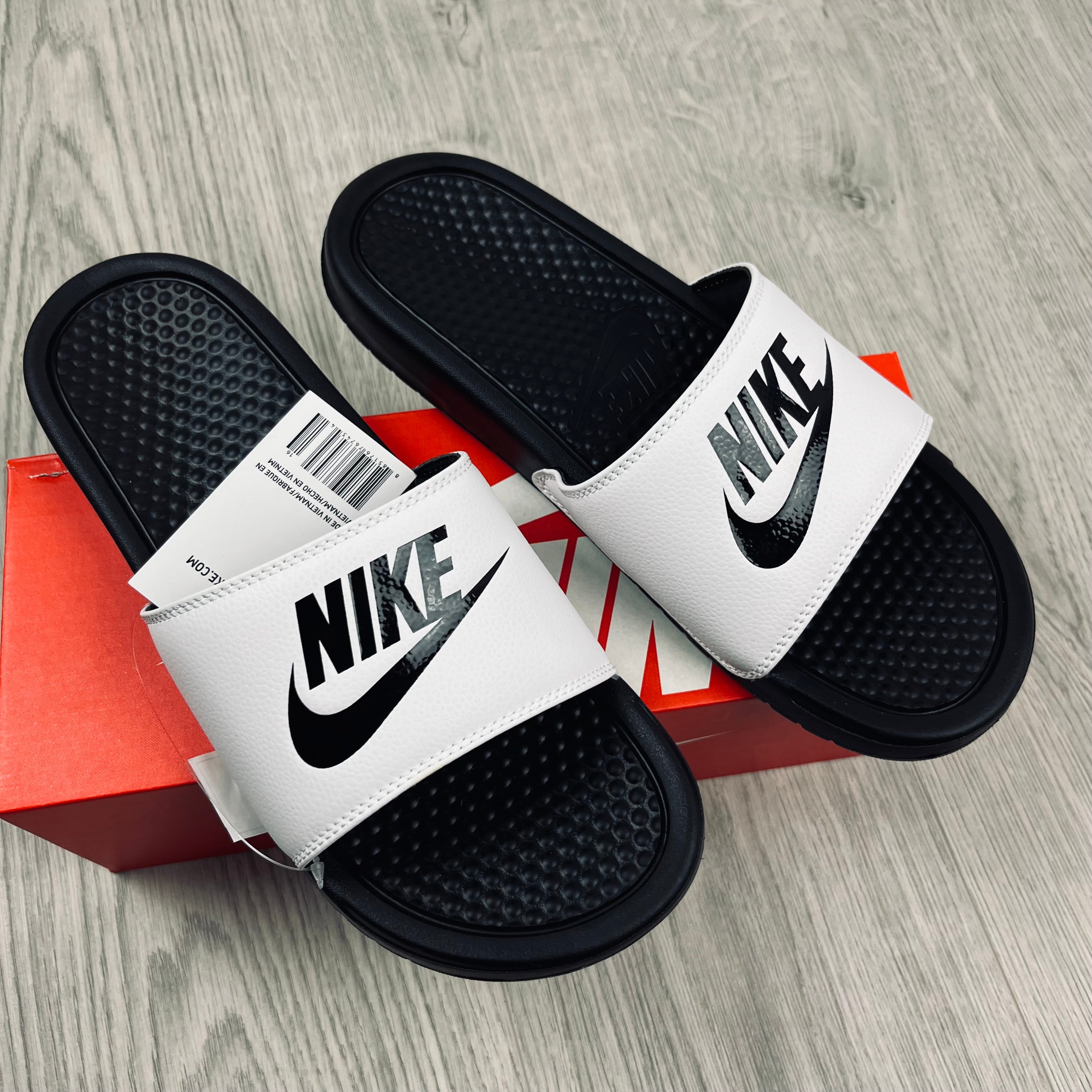 Nike Benassi Slies - White