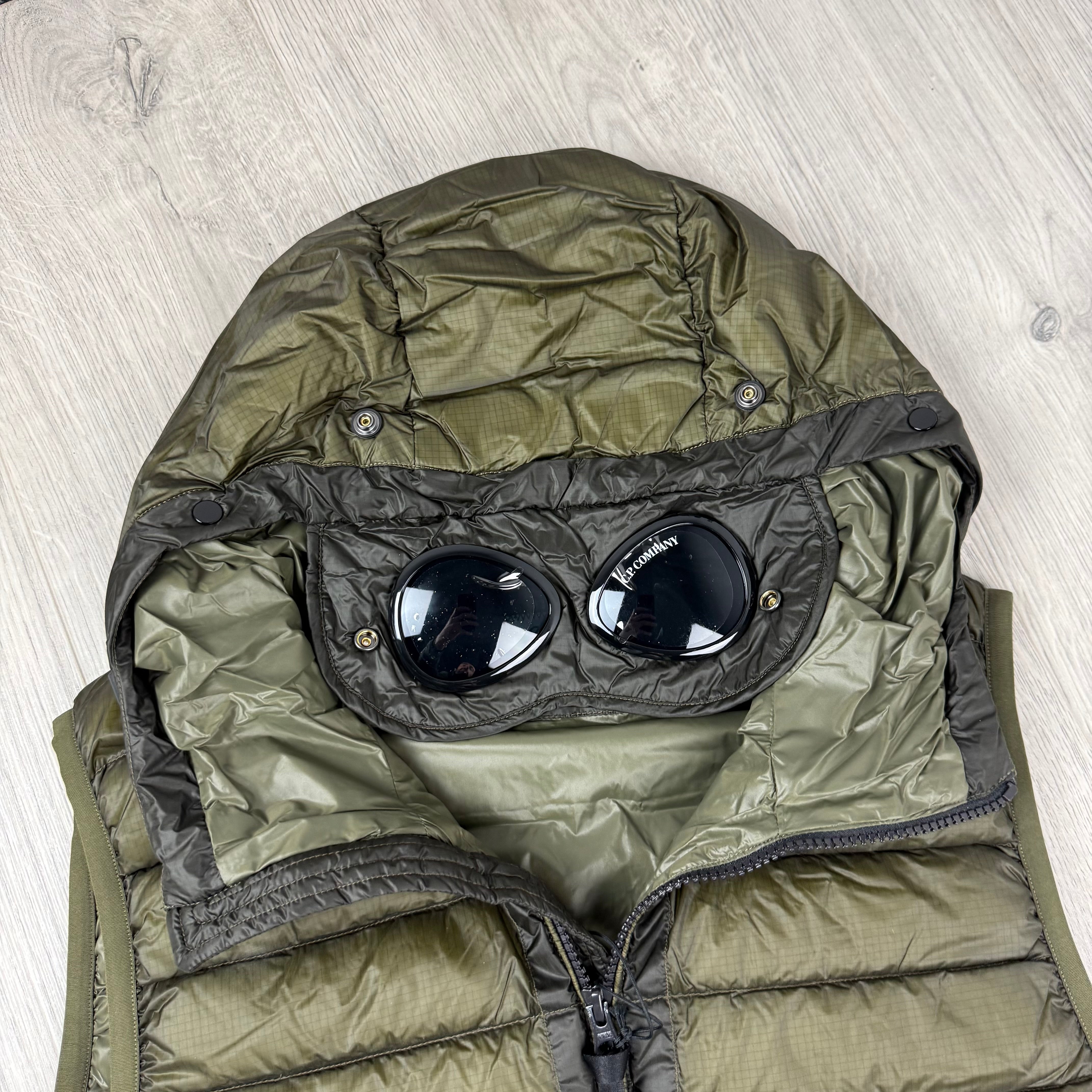 CP Company D.D. Shell Gilet - Ivy Green