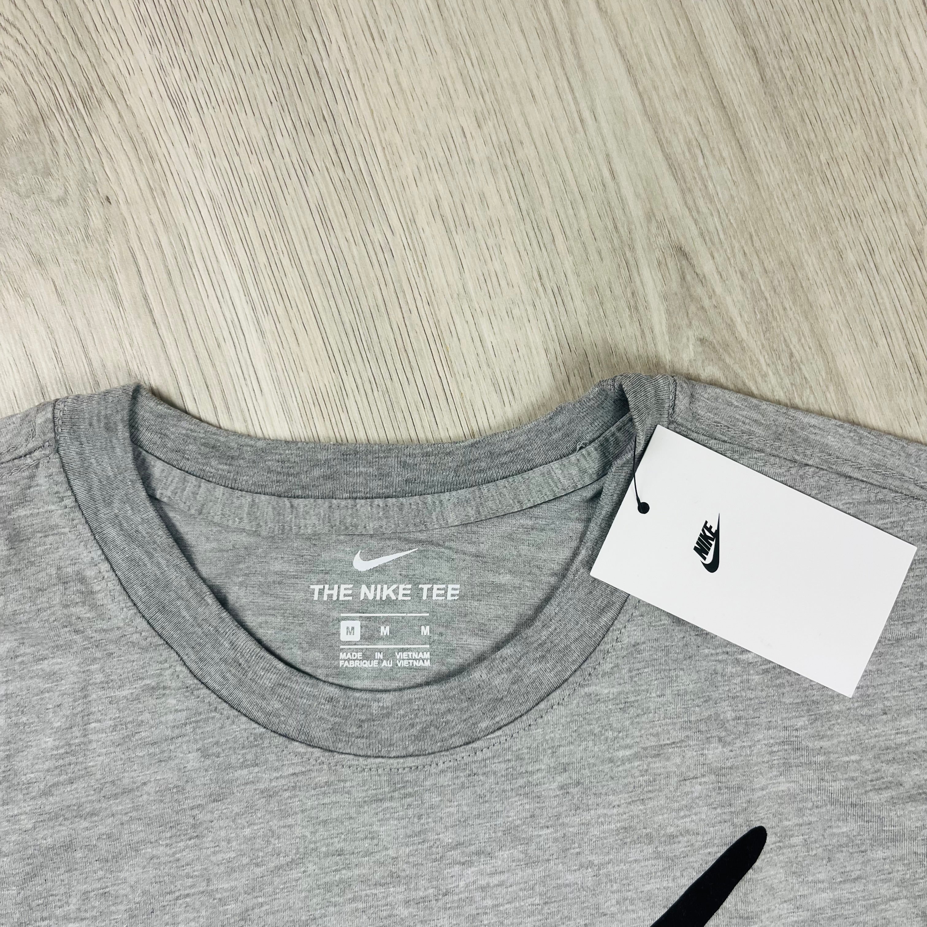 Nike Swoosh T-Shirt - Grey