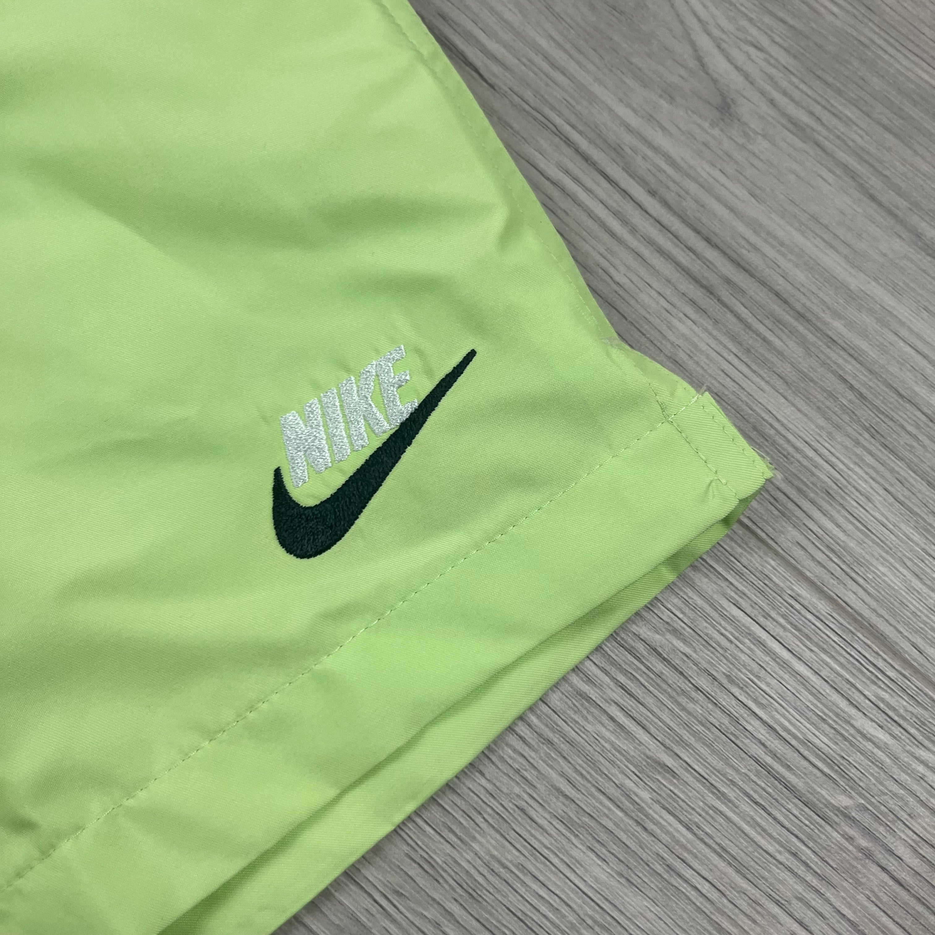 Nike Woven Shorts - Volt