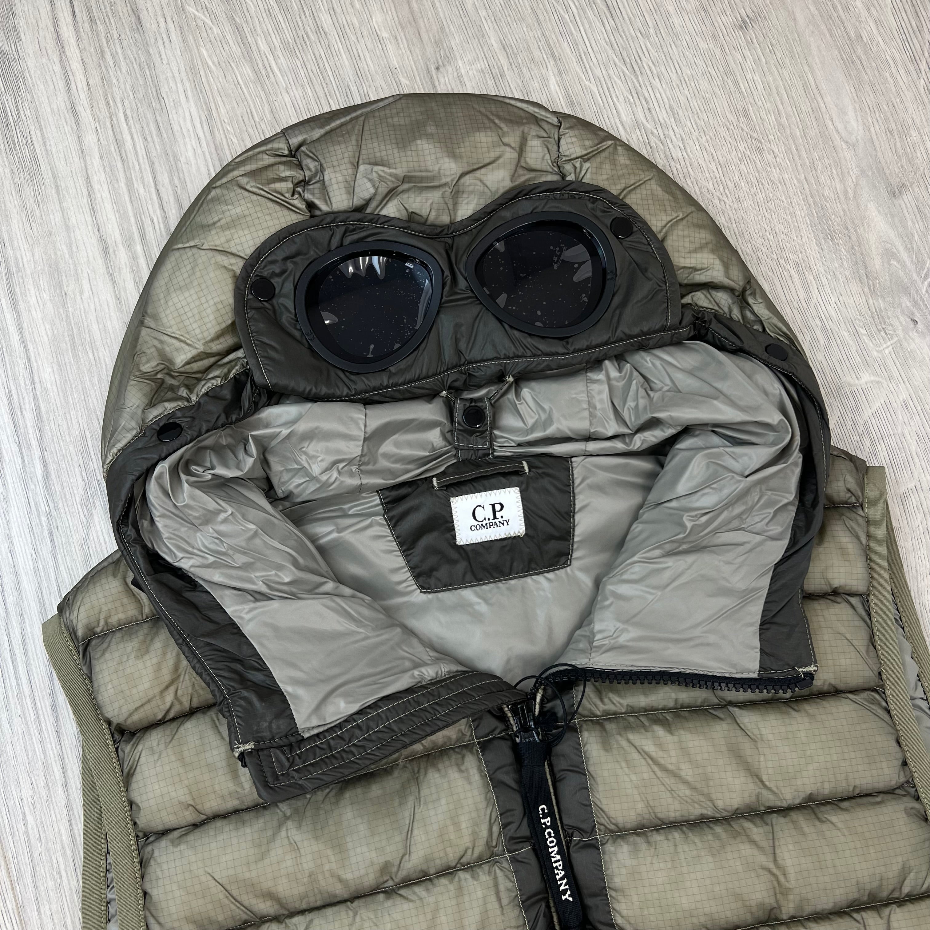 CP Company D.D. Shell Gilet - Fallen Rock