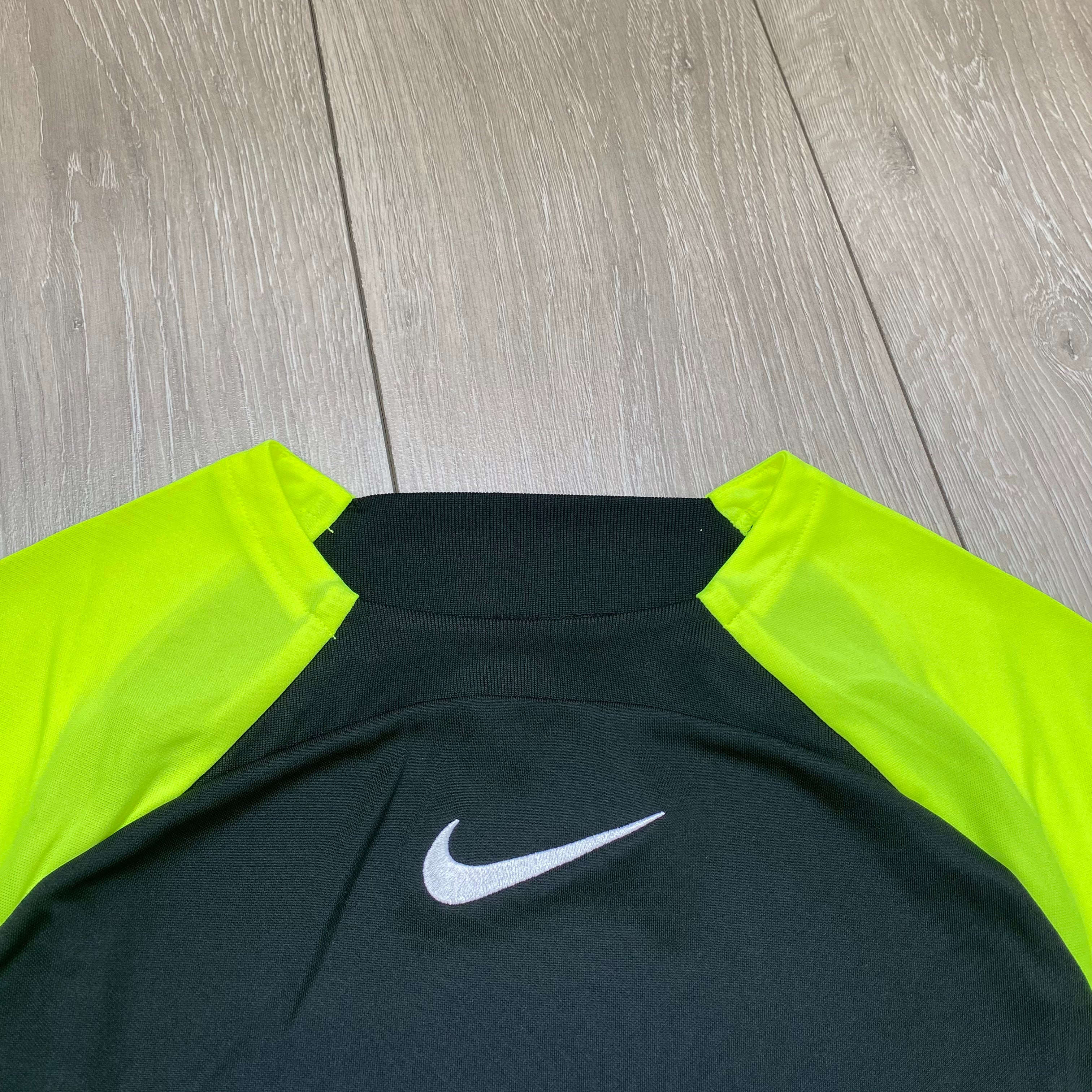 Nike Dri-Fit T-Shirt - Volt